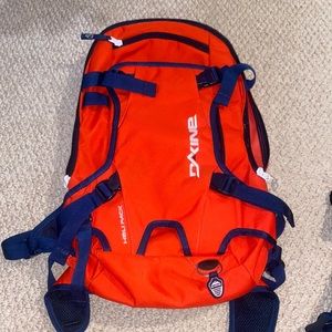 Dakine Heli Pack